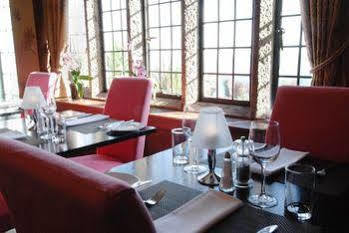 Trevalsa Court 3*